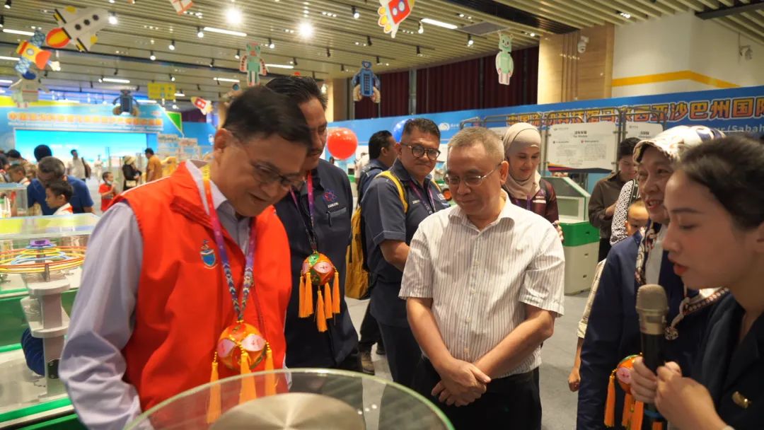 中国流动科技馆马来西亚国际巡展正式签约