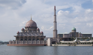 马来西亚专升本留学优势